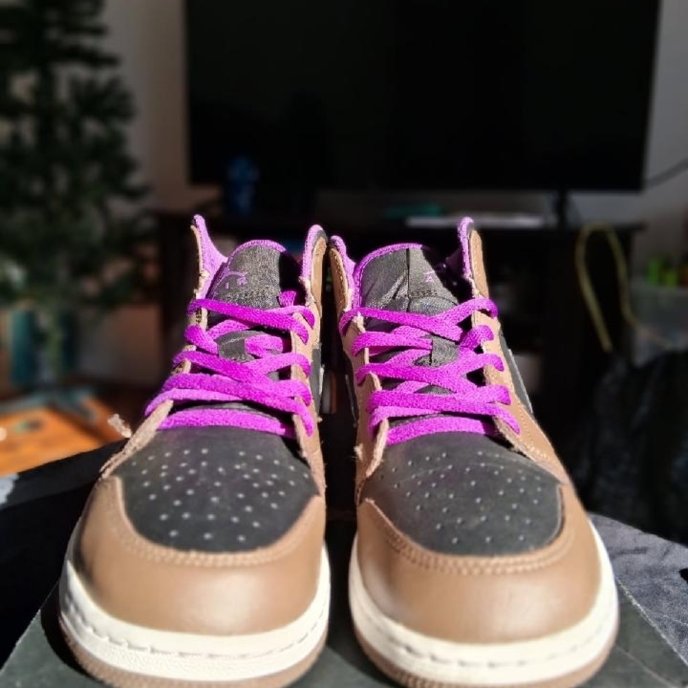 Youth Air Jordan 1 Mids